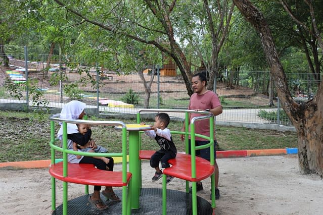 Taman Bermain Anak Bertambah Lagi di Taman Rusa Sekupang